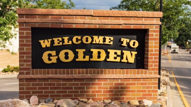 Welcome to Golden sign in Golden, Colorado